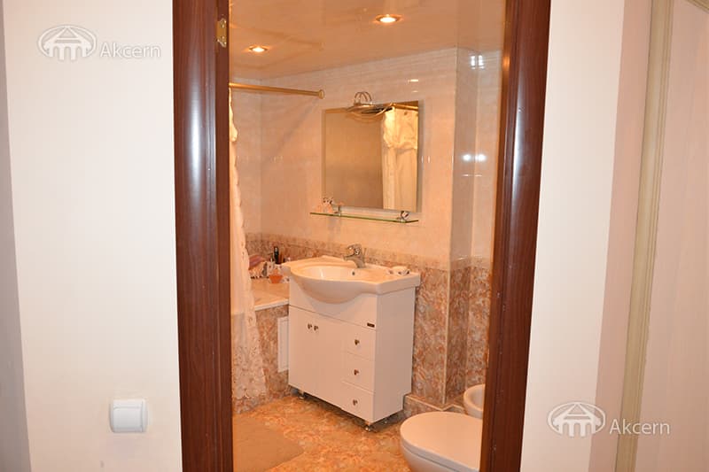 Apartment · 4 rooms · 103 m² · Kentron