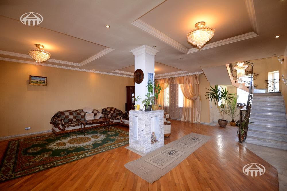 Առանձնատուն · 5 սեն. · 319 մ² · Քանաքեռ-Զեյթուն