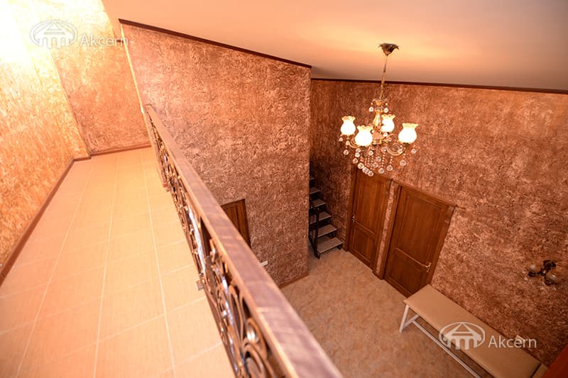 Apartment · 4 rooms · 162 m² · Arabkir