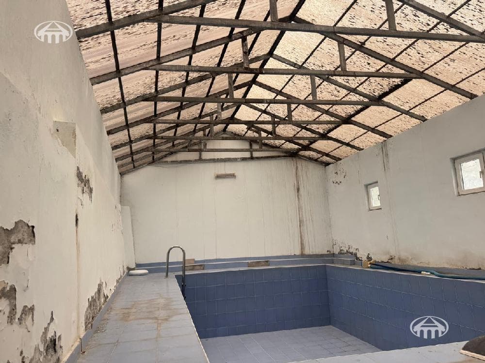House · 6 rooms · 865 m² · Arabkir