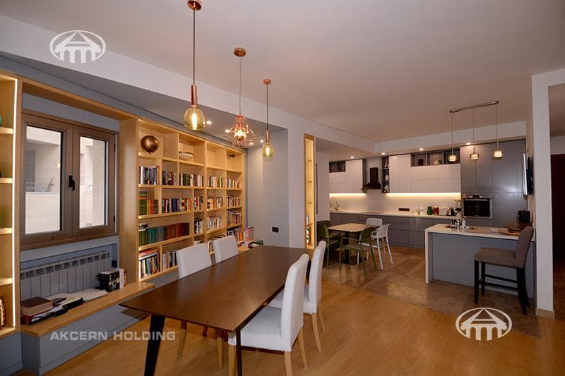 Квартира · 4 комн. · 176 м² · Кентрон