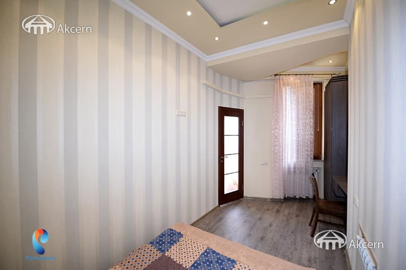 Квартира · 3 комн. · 67 м² · Арабкир