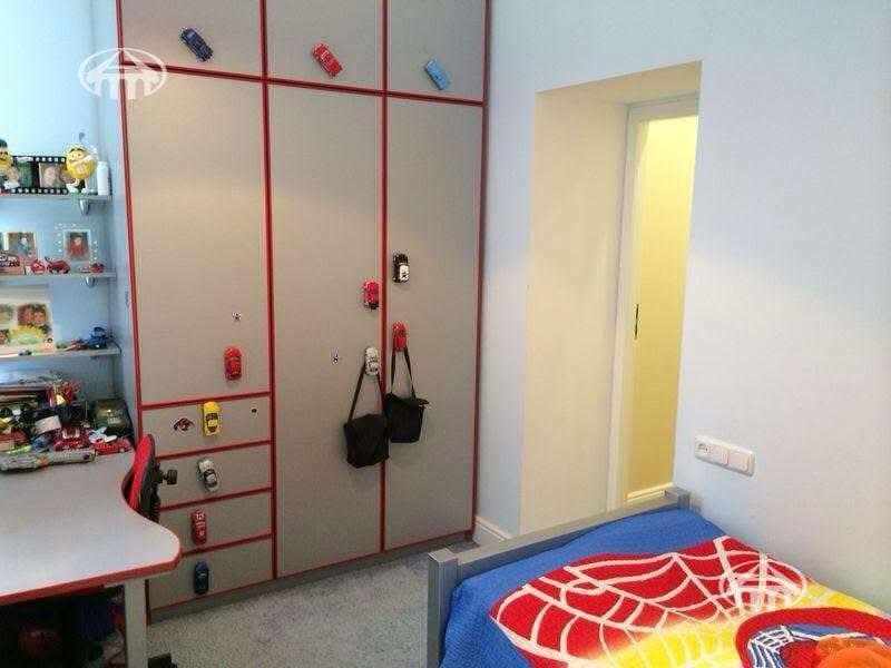Բնակարան · 2 սեն. · 77 մ² · Կենտրոն