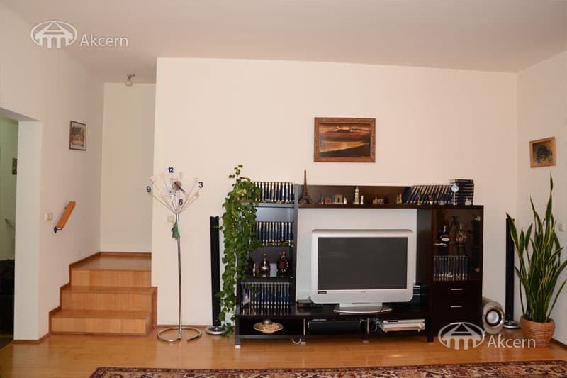 Առանձնատուն · 5 սեն. · 406 մ² · Վահագնի