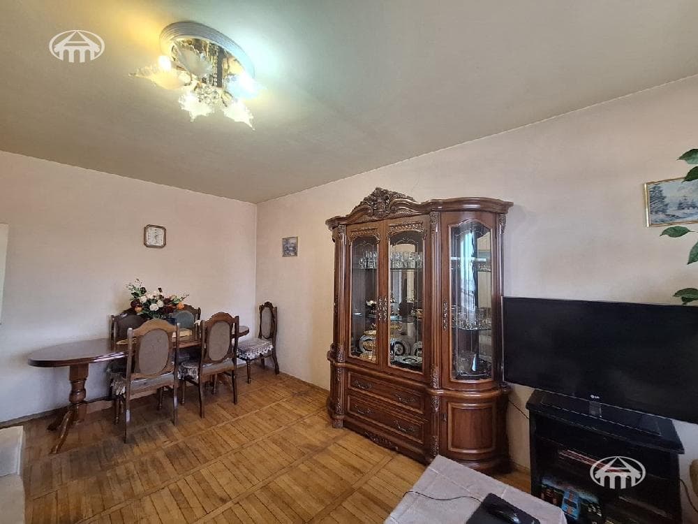 Квартира · 3 комн. · 76 м² · Кентрон