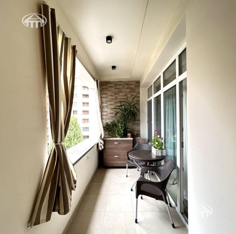 Квартира · 4 комн. · 128 м² · Кентрон