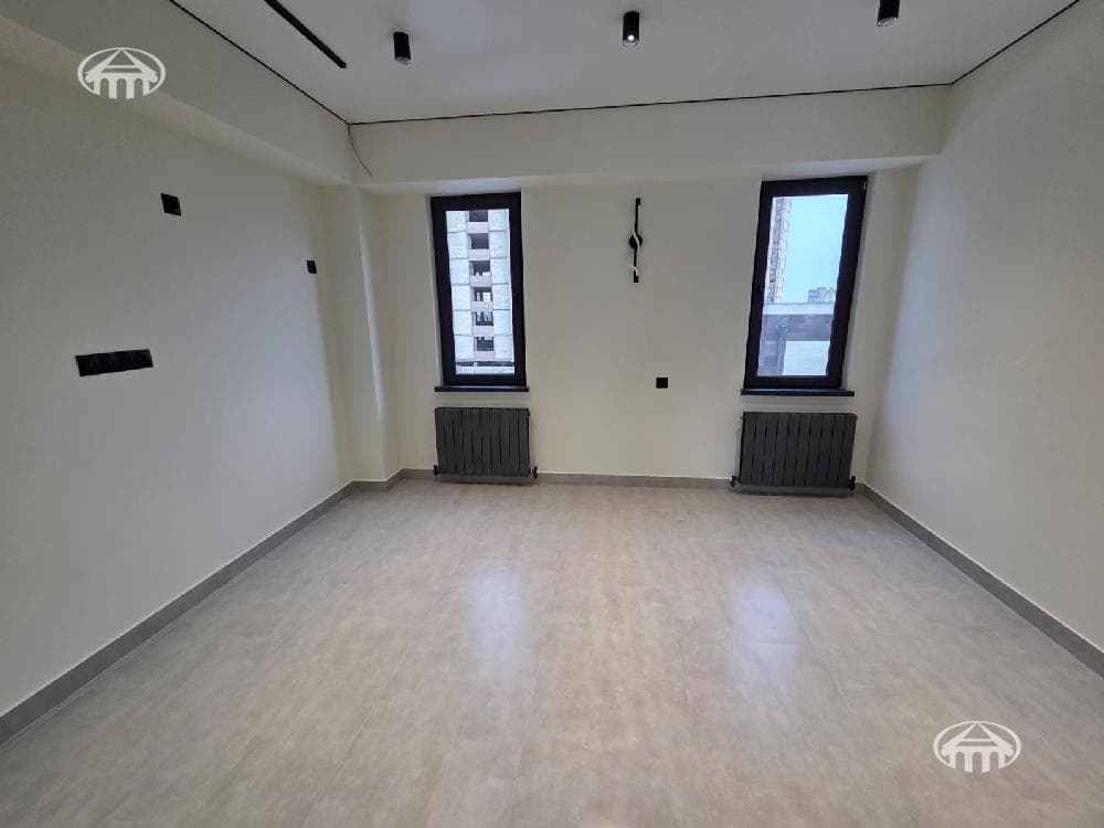 Office · 630 m² · Ajapnyak