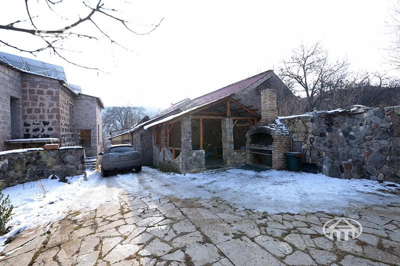 Առանձնատուն · 4 սեն. · 132 մ² · Ծաղկաձոր