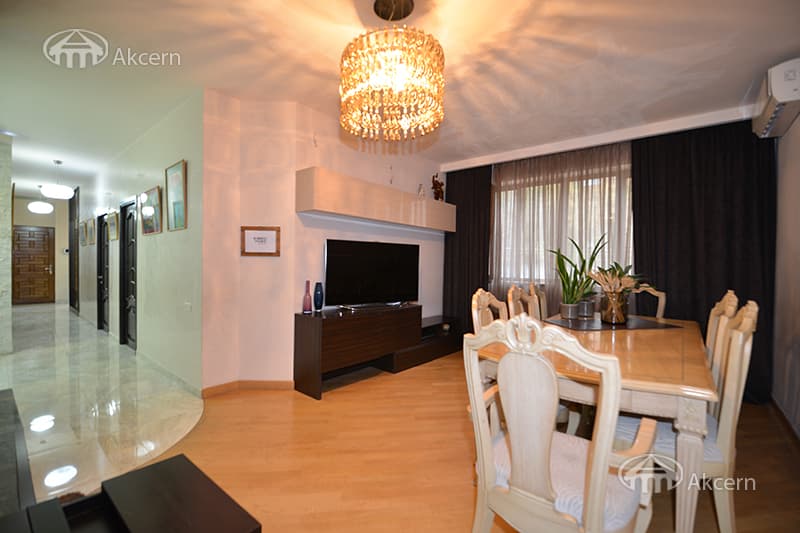 Офис · 285 м² · Кентрон