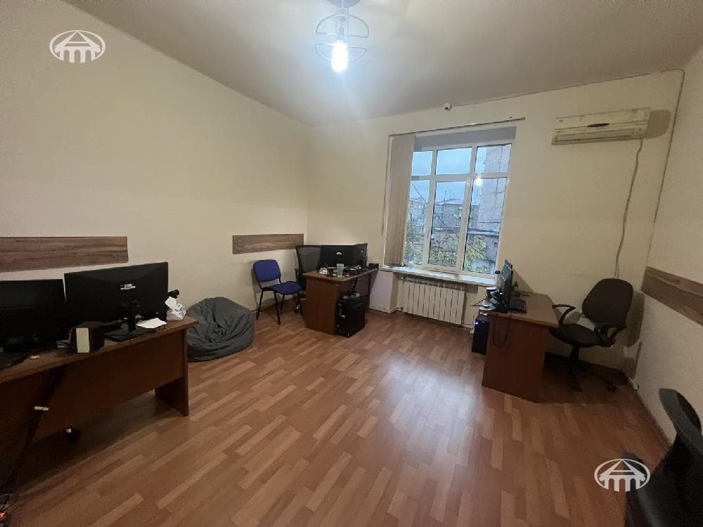 Офис · 200 м² · Арабкир