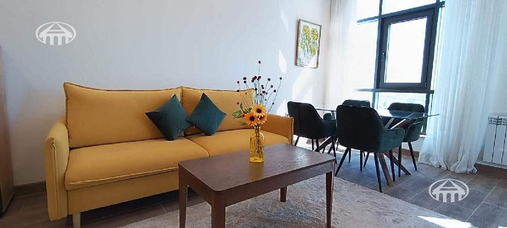 Apartment · 2 rooms · 54 m² · Kentron