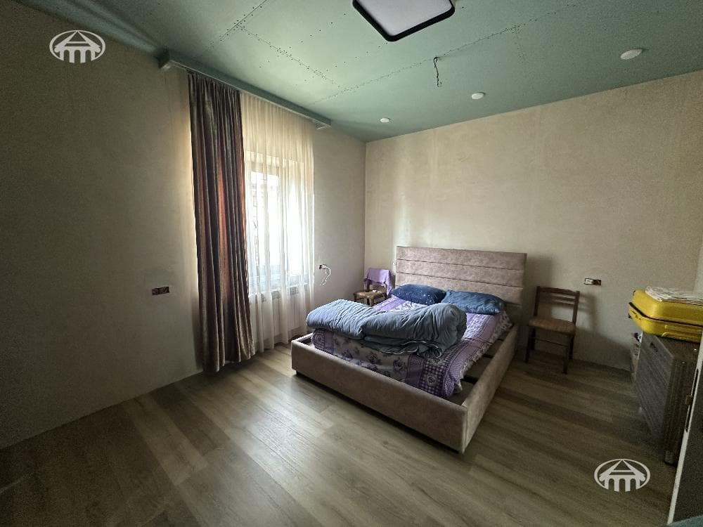 Дом · 6 комн. · 280 м² · Ариндж