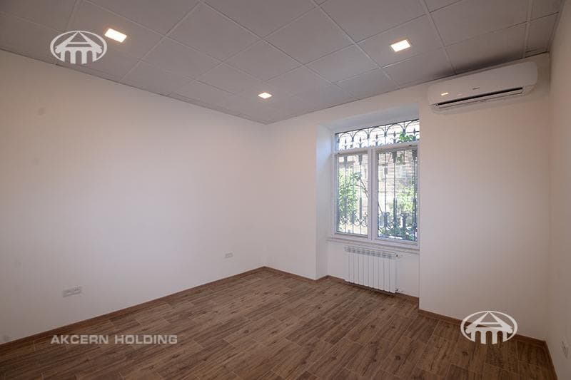 Office · 103 m² · Kentron