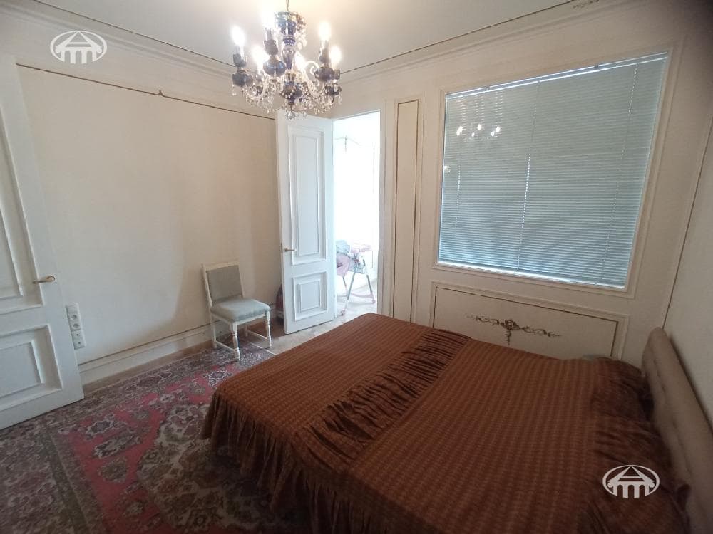 Квартира · 2 комн. · 77 м² · Кентрон