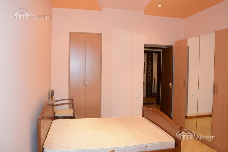 Квартира · 2 комн. · 75 м² · Кентрон