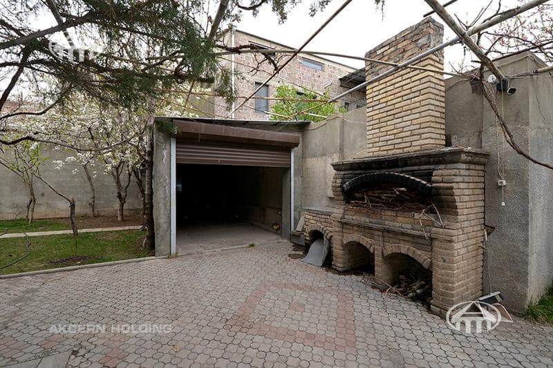 Особняк · 5 комн. · 270 м² · Арабкир
