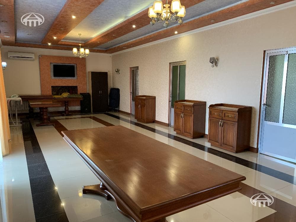 Отель · 9 комн. · 539 м² · Шенгавит