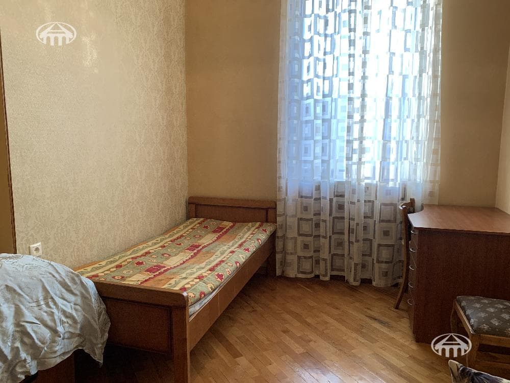 Квартира · 3 комн. · 80 м² · Кентрон