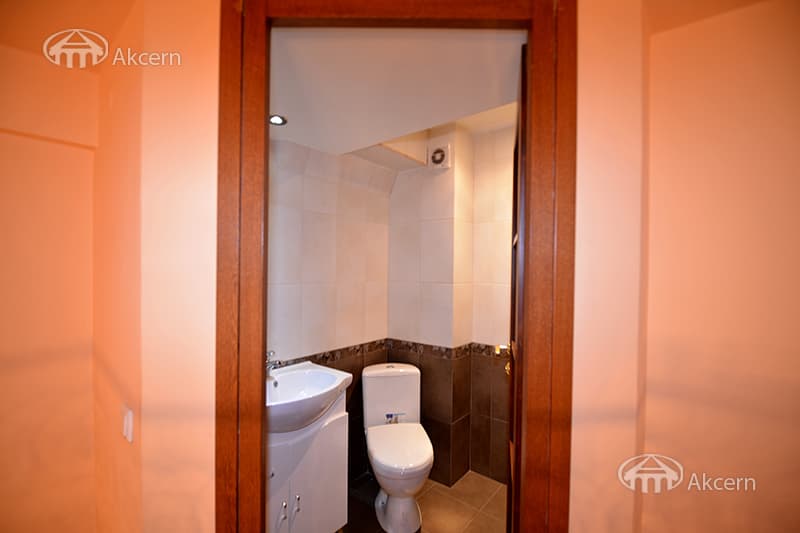 Apartment · 3 rooms · 103 m² · Kentron