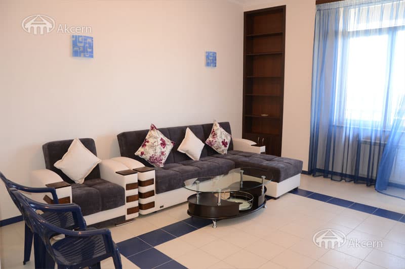 Apartment · 3 rooms · 93 m² · Kentron