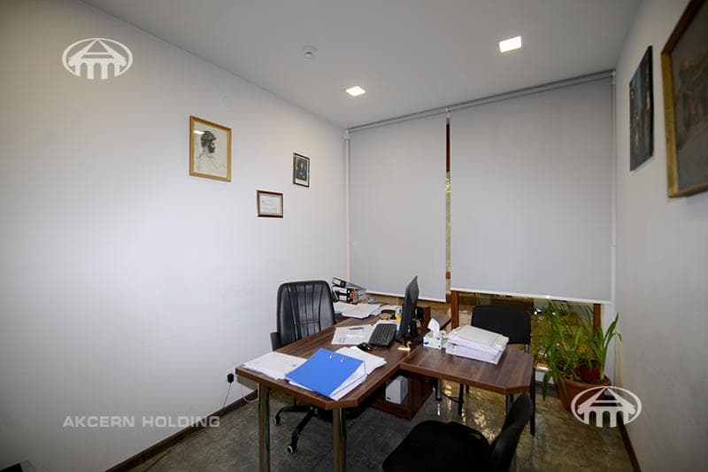 Office · 149 m² · Kentron