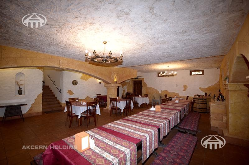 Հյուրանոց · 9 սեն. · 768 մ² · Գառնի