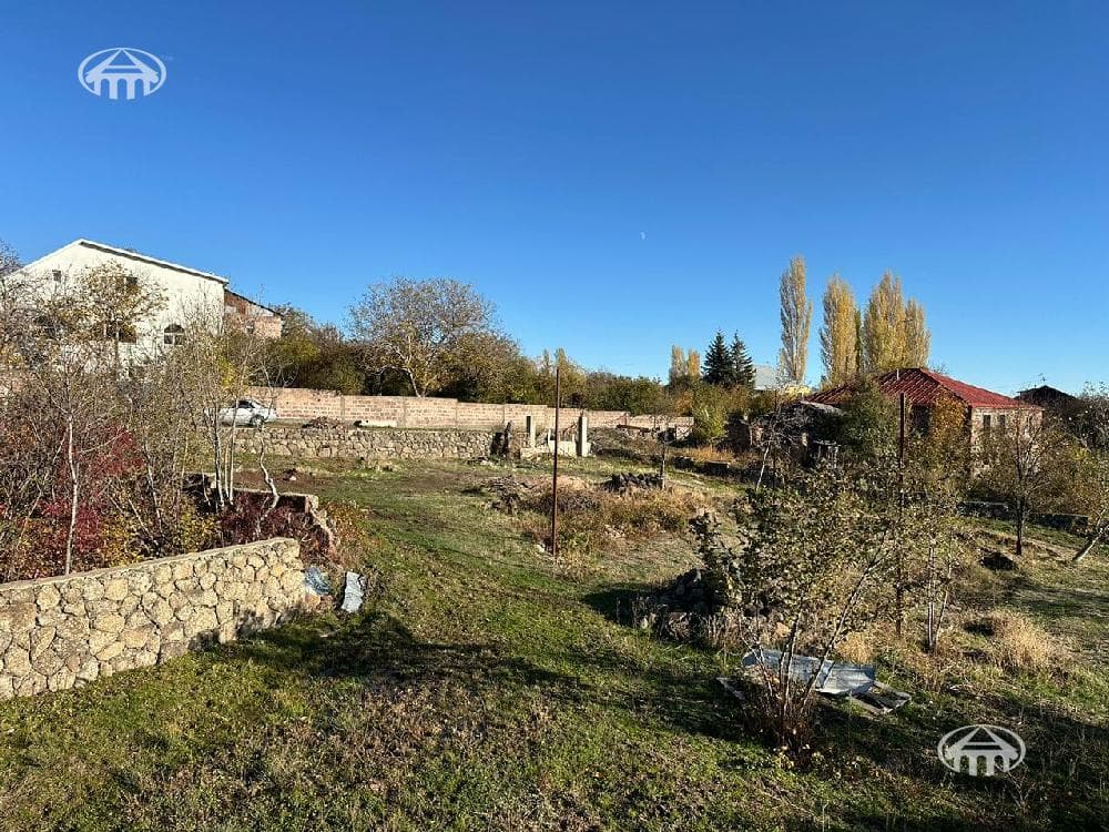 Hotel · 6 rooms · 192 m² · Byuraskan