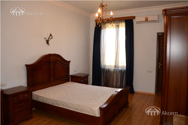 Other · 303 m² · Arabkir