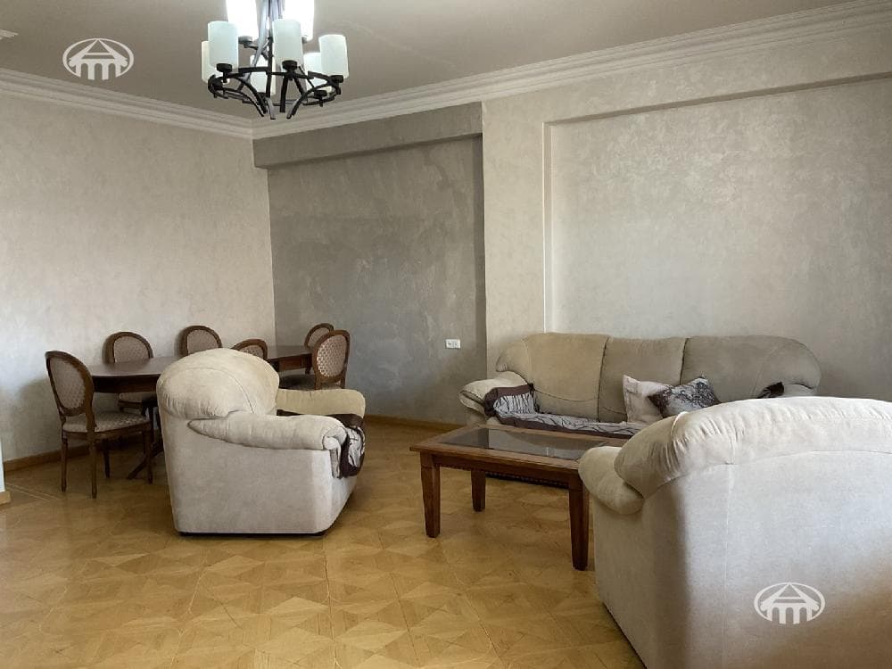 Apartment · 3 rooms · 139 m² · Kentron