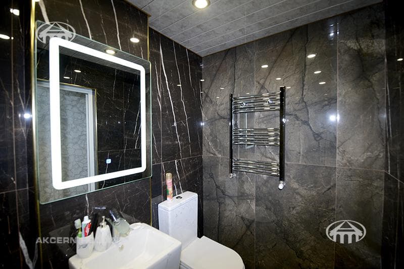 Բնակարան · 3 սեն. · 86 մ² · Կենտրոն