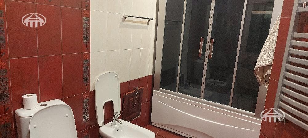 Квартира · 4 комн. · 135 м² · Кентрон
