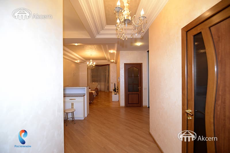 Բնակարան · 2 սեն. · 76 մ² · Կենտրոն
