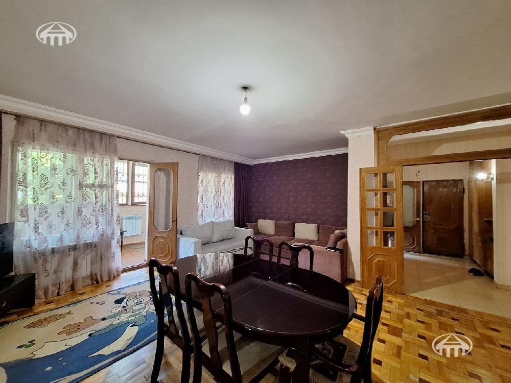 Квартира · 4 комн. · 91 м² · Давташен