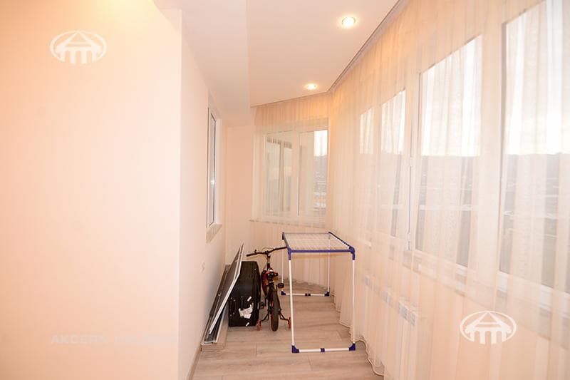 Apartment · 3 rooms · 135 m² · Kentron