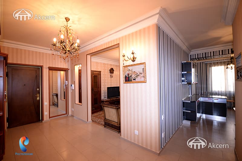 Apartment · 3 rooms · 98 m² · Kentron