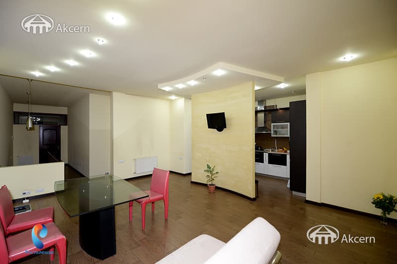 Apartment · 4 rooms · 215 m² · Kentron