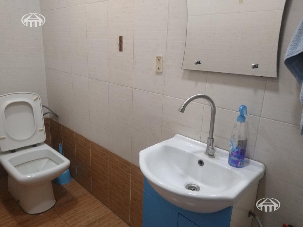 Office · 240 m² · Kentron