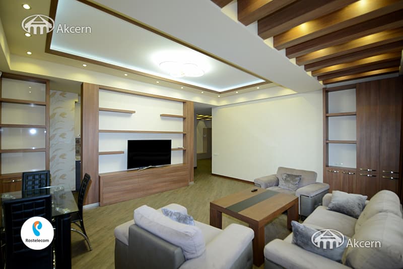 Apartment · 3 rooms · 95 m² · Kentron