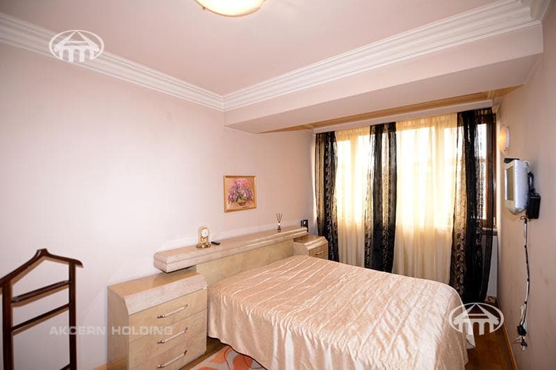 Բնակարան · 6 սեն. · 134 մ² · Կենտրոն
