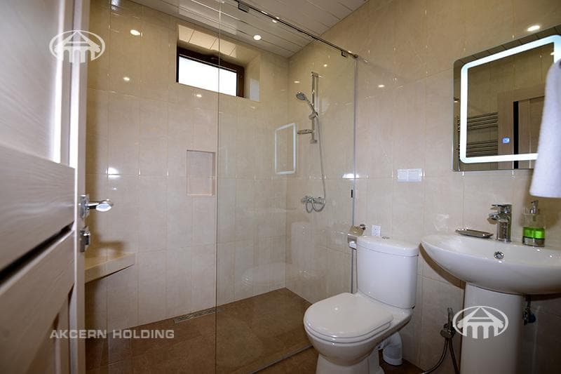 Mansion · 4 rooms · 244 m² · Saghmosavan