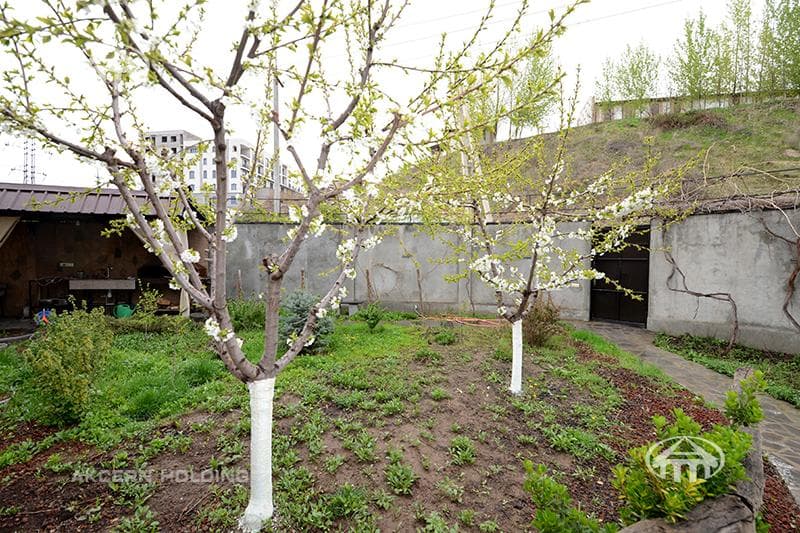 Առանձնատուն · 4 սեն. · 229 մ² · Ավան