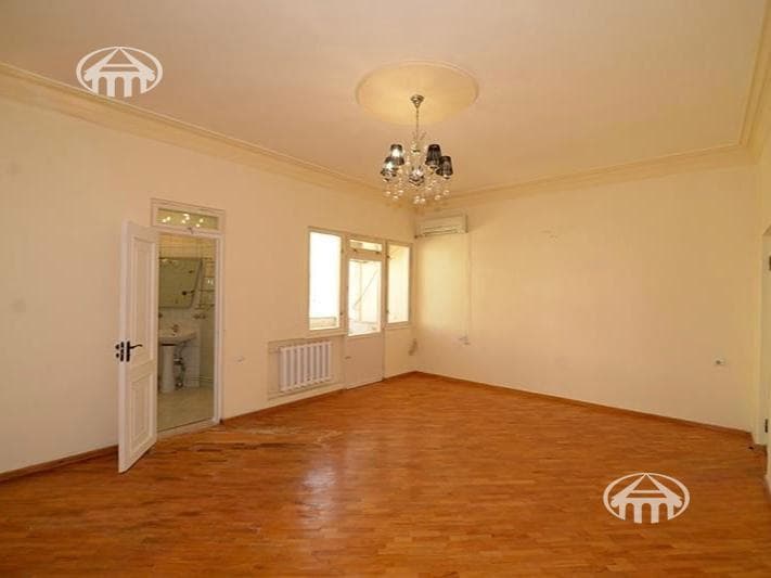 Առանձնատուն · 7 սեն. · 540 մ² · Աջափնյակ