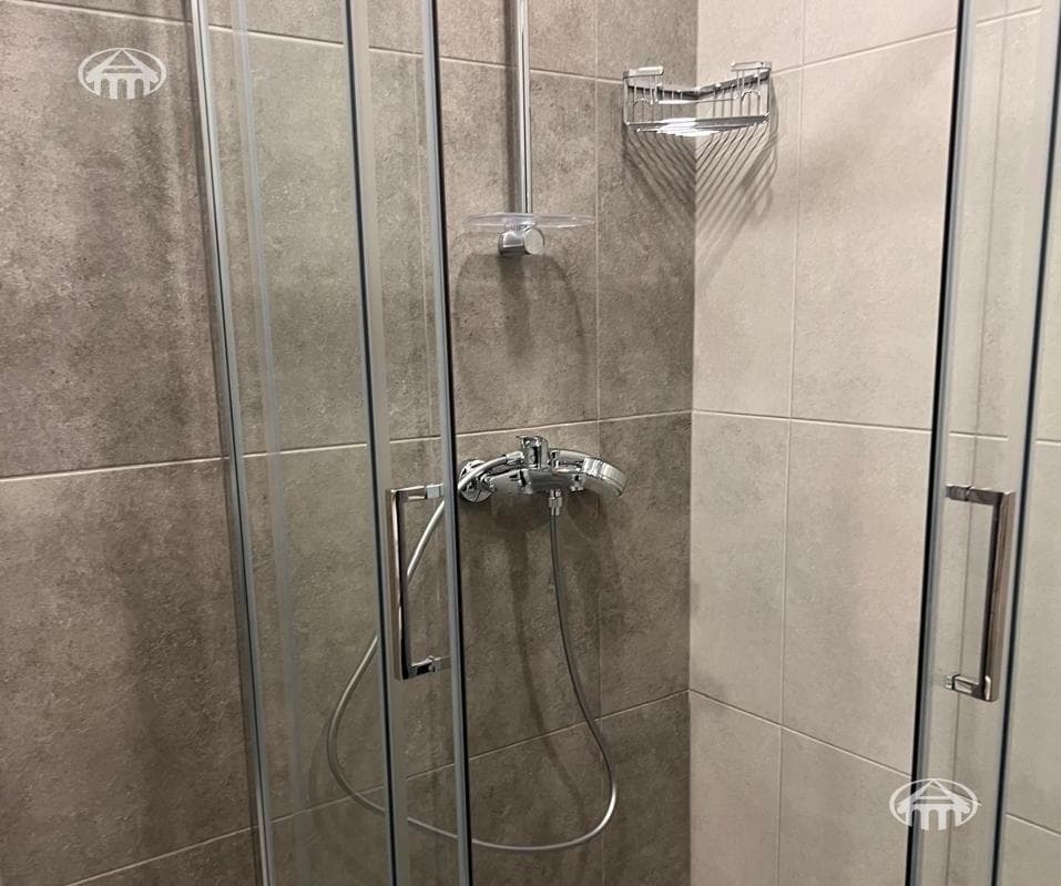 Квартира · 2 комн. · 56 м² · Кентрон