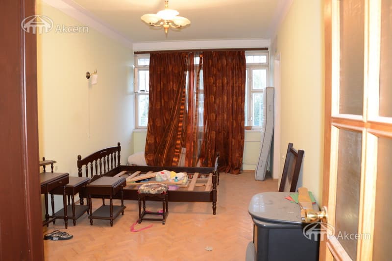 House · 8 rooms · 840 m² · Nork-Marash