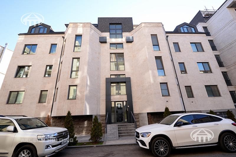 Apartment · 4 rooms · 117 m² · Kentron