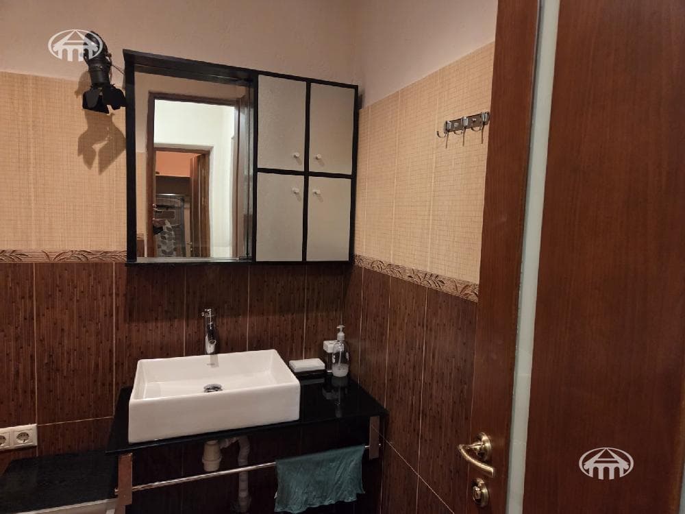 Apartment · 2 rooms · 75 m² · Kentron