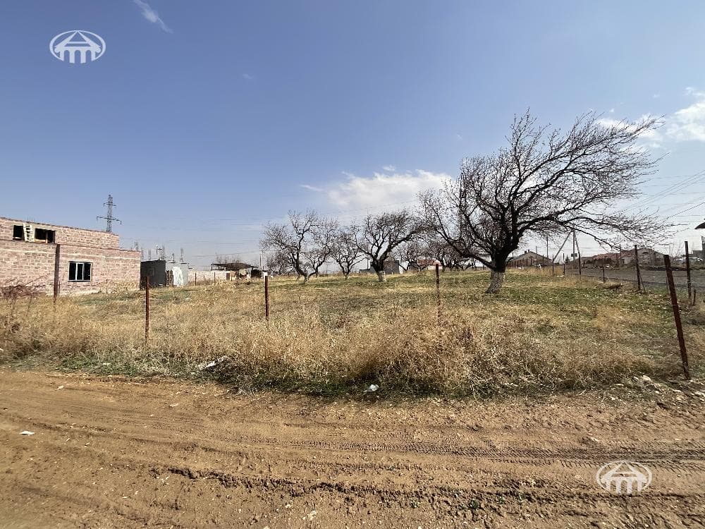 Land · 400 m² · Davtashen