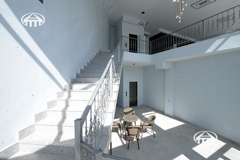 Other · 4,114 m² · Avan