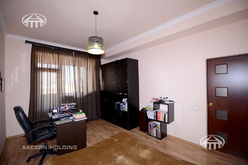 Apartment · 3 rooms · 93 m² · Kanaker-Zeytun