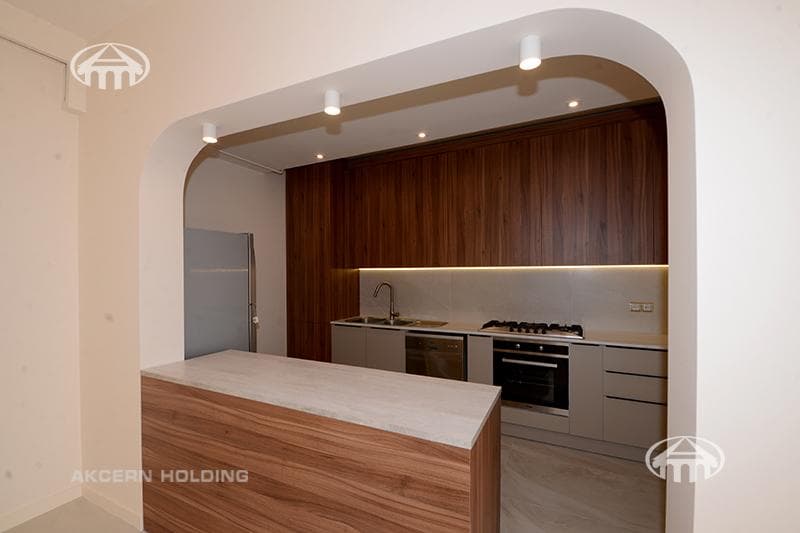 Квартира · 3 комн. · 107 м² · Кентрон